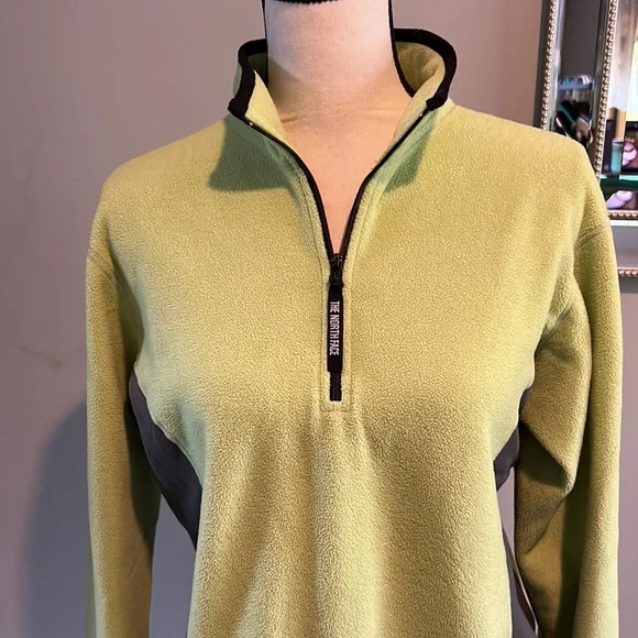 The North Face Fleece EUC - Picture 12 of 16